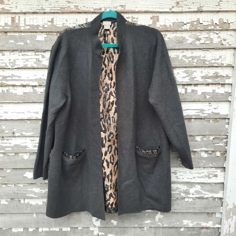 🌟 Chico’s Cardigan Sweater Animal Print Back Size 3 large